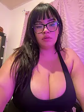 Emily Taylor2 online show from June 15, 2026, 2:03 am