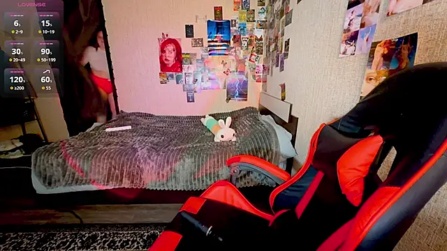 NaomiRey1 online show from April 30, 2026, 6:58 pm