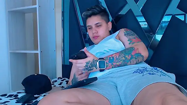 karla sexy21 online show from November 18, 2025, 5:01 am