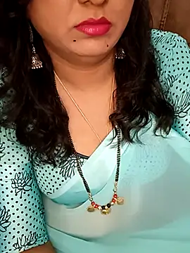 Snapshot of Niharika555 chatting on May 13, 2026, 5:21 pm Niharika555 online show from May 13, 2026, 5:21 pm