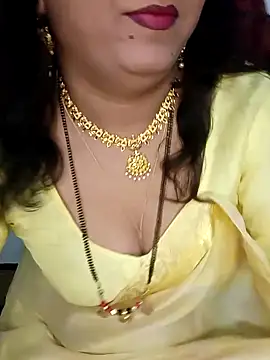Snapshot of Niharika555 chatting on May 19, 2026, 6:14 pm Niharika555 online show from May 19, 2026, 6:14 pm