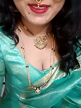 Snapshot of Niharika555 chatting on July 18, 2026, 6:45 pm Niharika555 online show from July 18, 2026, 6:45 pm