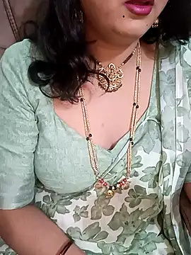 Snapshot of Niharika555 chatting on July 29, 2026, 5:00 pm Niharika555 online show from July 29, 2026, 5:00 pm