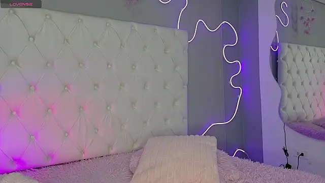 Megan  cole1 online show from September 13, 2025, 4:12 am