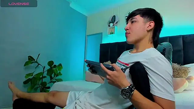 Ares di martin online show from September 19, 2025, 2:51 pm