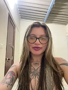 KoraSweett online show from March 22, 2026, 12:25 am