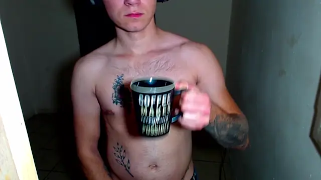 Snapshot of BlondZilla chatting on February 13, 2026, 4:41 am BlondZilla online show from February 13, 2026, 4:41 am