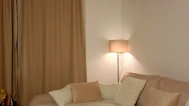 aerisblue online show from November 6, 2025, 6:31 pm