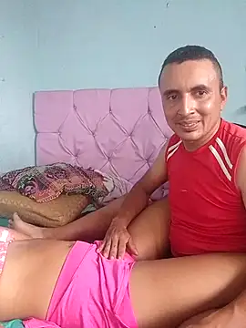 miroqui143 online show from February 25, 2026, 9:35 pm