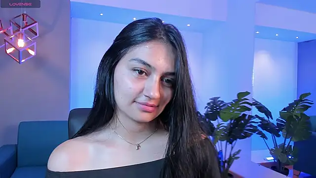 AidaJones online show from October 23, 2025, 12:04 pm