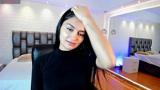 Snapshot of AidaJones chatting on May 2, 2026, 1:27 pm AidaJones online show from May 2, 2026, 1:27 pm