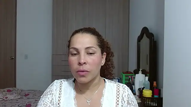 Snapshot of Yanis_Ariel12 chatting on January 6, 2026, 9:18 pm Yanis Ariel12 online show from January 6, 2026, 9:18 pm