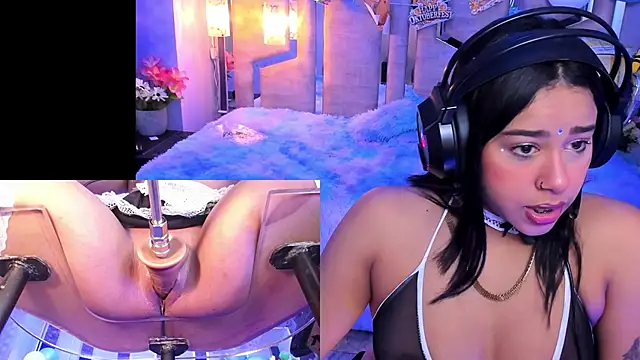 Snapshot of Gina_Kurt chatting on October 2, 2025, 1:56 am Gina Kurt online show from October 2, 2025, 1:56 am