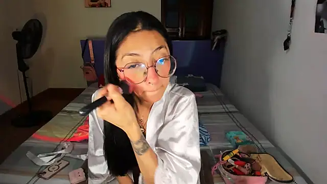 Snapshot of Anais_lux chatting on May 30, 2026, 11:46 pm Anais lux online show from May 30, 2026, 11:46 pm