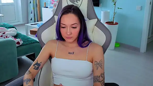 Im suka online show from March 15, 2026, 4:29 am