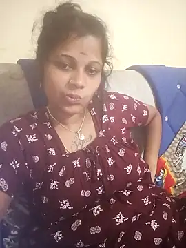 Lavanya1431 online show from September 12, 2025, 2:06 pm