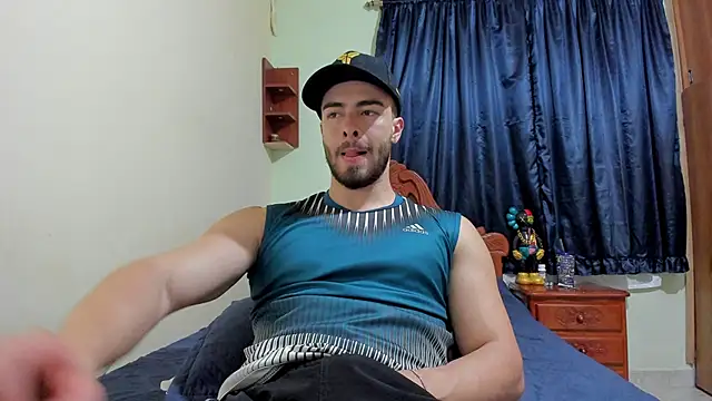 Snapshot of MaxDell chatting on November 14, 2025, 1:37 am MaxDell online show from November 14, 2025, 1:37 am