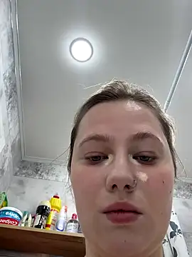 Snapshot of MikotoMisaka chatting on November 9, 2025, 4:05 pm MikotoMisaka online show from November 9, 2025, 4:05 pm