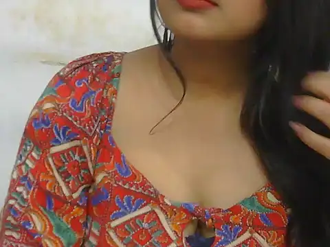 POOJA 199 online show from December 4, 2025, 10:02 am