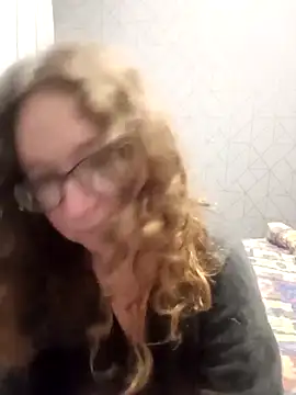 Snapshot of PerpetuaAnastagi chatting on October 19, 2025, 5:08 am PerpetuaAnastagi online show from October 19, 2025, 5:08 am