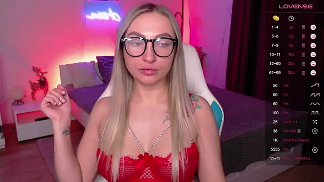 Bunny Butt  online show from January 7, 2026, 7:11 am