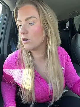 Charleigh xx online show from March 11, 2026, 12:00 pm