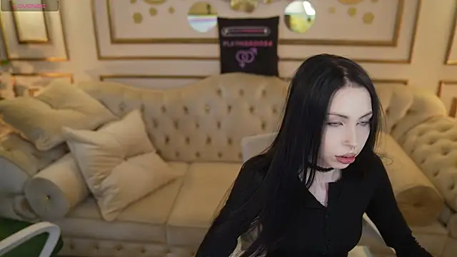 VivianSweet  online show from April 29, 2026, 11:14 am