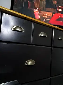 Volcaniiia online show from April 7, 2026, 9:37 pm