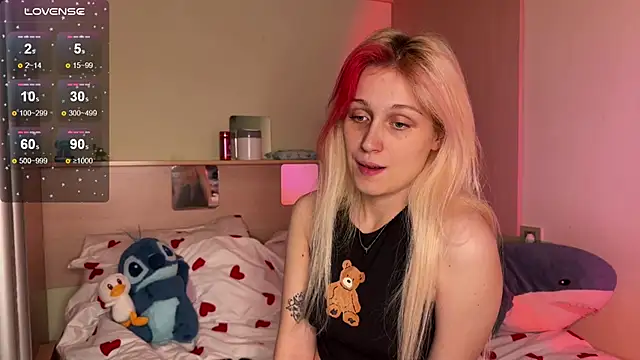  Annabel Myr  online show from September 19, 2025, 11:22 am