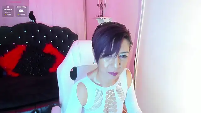 Snapshot of Trinityy__ chatting on October 14, 2025, 6:42 pm Trinityy   online show from October 14, 2025, 6:42 pm