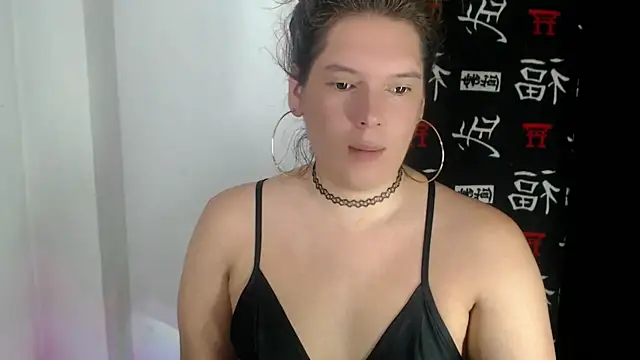 samanthaa hot  online show from May 7, 2026, 7:30 pm