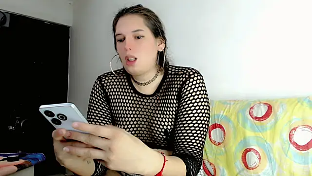 samanthaa hot  online show from June 10, 2026, 3:18 am