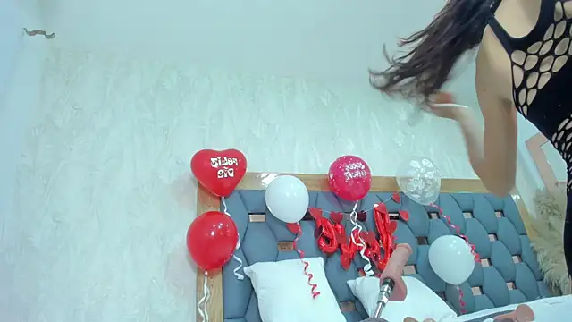 Snapshot of crystal_sm chatting on February 15, 2026, 3:14 am crystal sm online show from February 15, 2026, 3:14 am