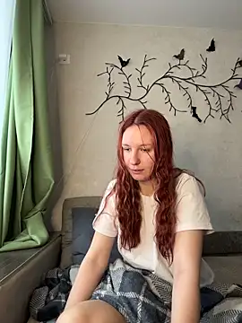 Hera Mark online show from November 27, 2025, 5:53 am