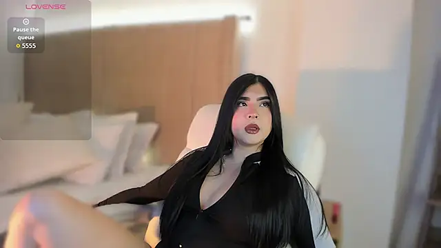Sweety Nicole  online show from June 30, 2026, 5:30 am