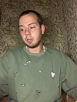 Snapshot of sal0mka chatting on September 29, 2025, 8:13 pm sal0mka online show from September 29, 2025, 8:13 pm