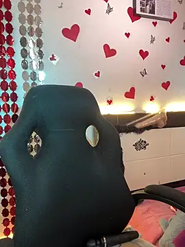 Nicol V online show from March 17, 2026, 9:40 pm