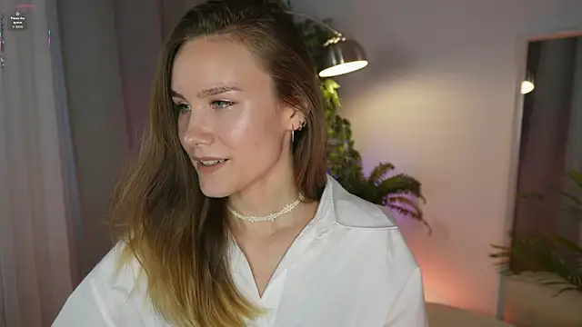  Clare Florence  online show from October 10, 2025, 1:32 pm