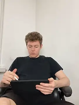 Snapshot of bob_marlu chatting on December 21, 2025, 10:00 am bob marlu online show from December 21, 2025, 10:00 am