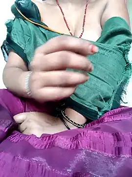 Snapshot of Falguni_Desai chatting on May 15, 2026, 1:34 am Falguni Desai online show from May 15, 2026, 1:34 am