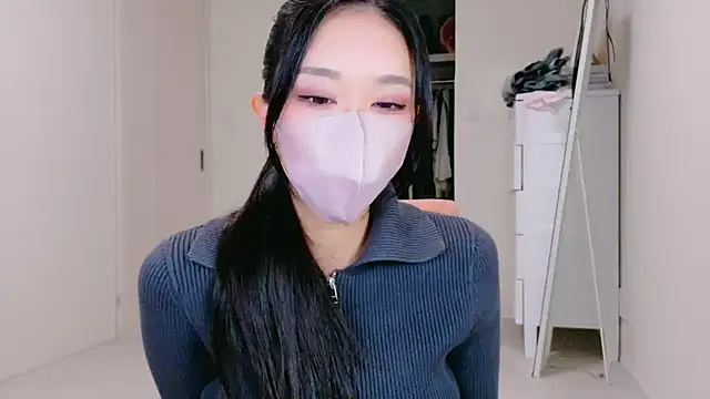 Snapshot of ramuchan_desu chatting on October 15, 2025, 2:22 am ramuchan desu online show from October 15, 2025, 2:22 am