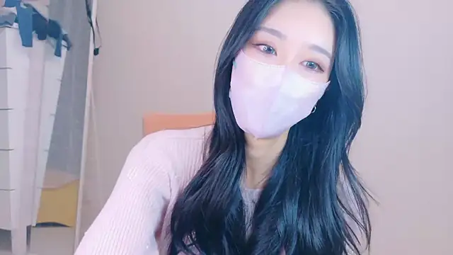 Snapshot of ramuchan_desu chatting on November 17, 2025, 1:33 am ramuchan desu online show from November 17, 2025, 1:33 am