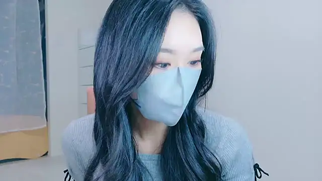 Snapshot of ramuchan_desu chatting on November 20, 2025, 1:28 am ramuchan desu online show from November 20, 2025, 1:28 am