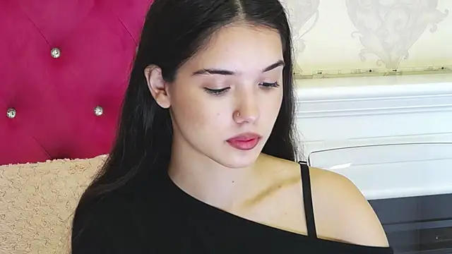 AlexisDevine online show from June 28, 2026, 4:29 am