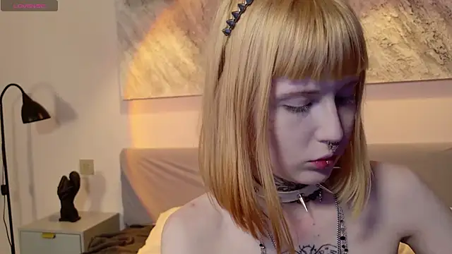 MilkMeSoftly online show from May 7, 2026, 8:31 am