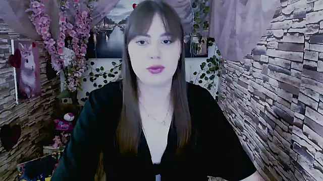 Snapshot of Amanda_Bright_ chatting on September 18, 2025, 6:59 am Amanda Bright  online show from September 18, 2025, 6:59 am