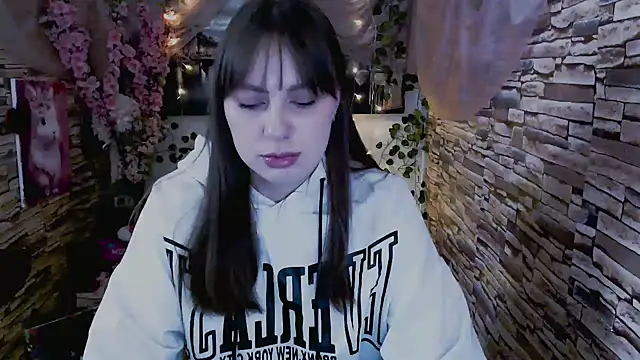 Snapshot of Amanda_Bright_ chatting on September 19, 2025, 6:37 am Amanda Bright  online show from September 19, 2025, 6:37 am