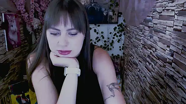 Snapshot of Amanda_Bright_ chatting on September 23, 2025, 6:38 am Amanda Bright  online show from September 23, 2025, 6:38 am