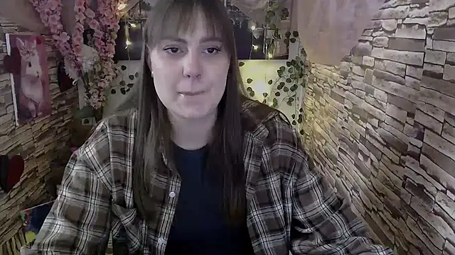 Snapshot of Amanda_Bright_ chatting on October 13, 2025, 6:57 am Amanda Bright  online show from October 13, 2025, 6:57 am