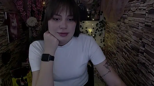 Snapshot of Amanda_Bright_ chatting on October 27, 2025, 7:56 am Amanda Bright  online show from October 27, 2025, 7:56 am